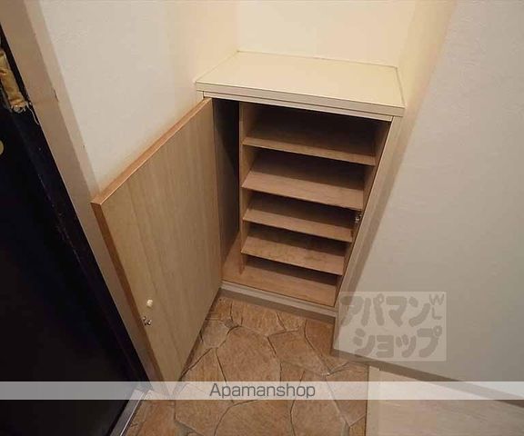 衣笠赤阪町貸家の内装写真