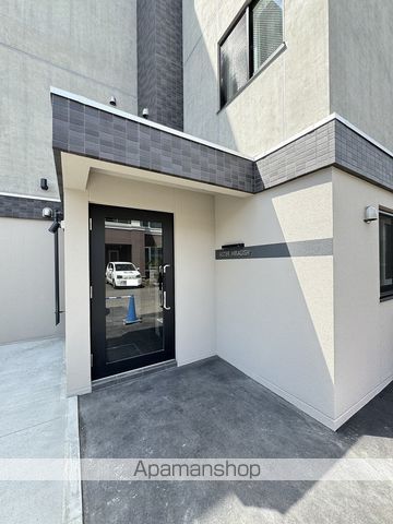 ASTER HIRAGISHIの玄関写真