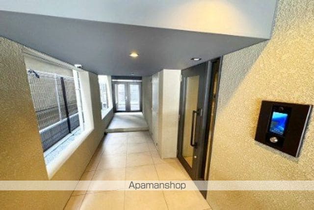 プラティーク清澄庭園の玄関写真
