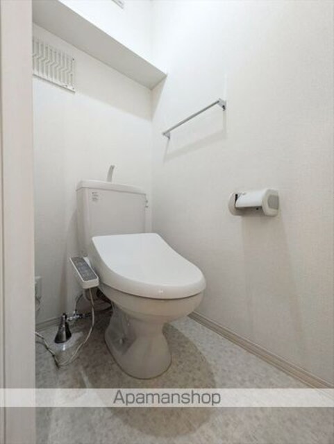 岡山県倉敷市白楽町[1R/29.35m2]のトイレ