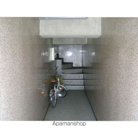 コスモハイツの玄関写真
