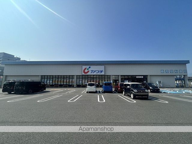 ニュークリアス下小出の周辺写真