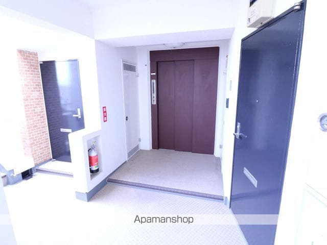 フィルコリンズ武蔵野の玄関写真