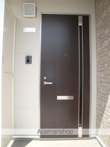 パレット小泉1の玄関写真
