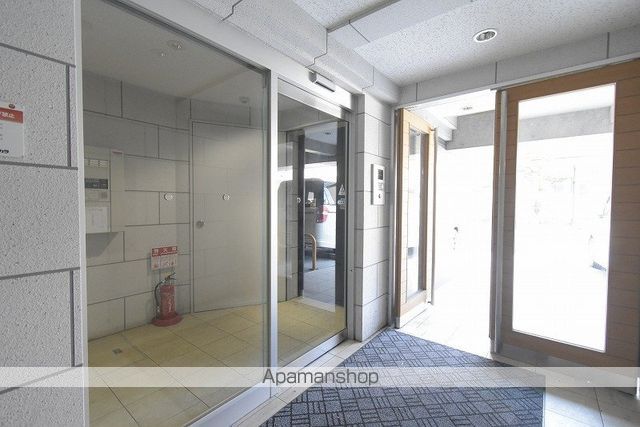 アルティ美園の玄関写真
