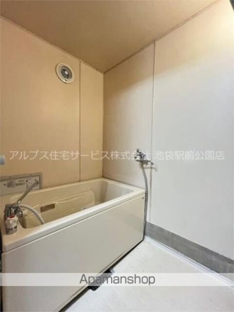 東京都北区赤羽西１丁目[1K/19.8m2]のバス