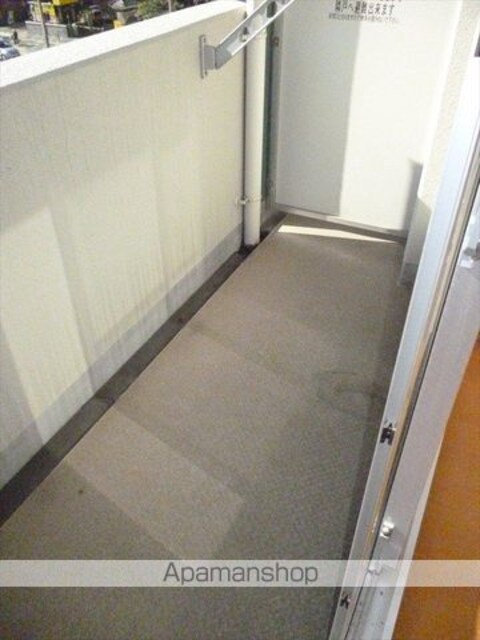 和歌山県和歌山市友田町５丁目[1K/27.63m2]のバルコニー