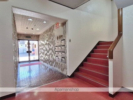 シャトル岡崎[2LDK/50m2]のロビー