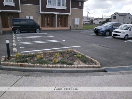 スパーブ・ヴィラ[2LDK/57.07m2]の駐車場3