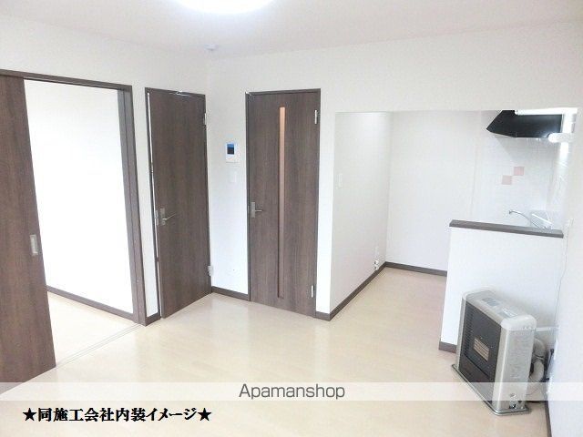 グラウディ・レビジョンIIIの内装写真