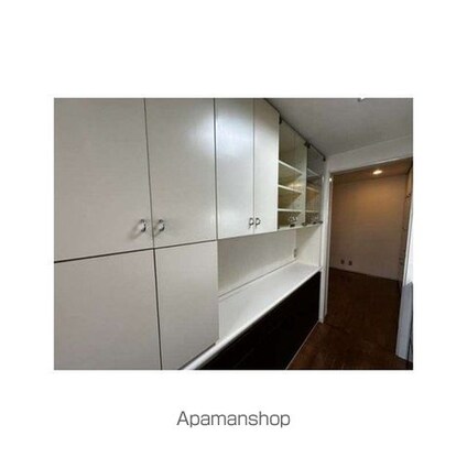 磯子台パークハイツ１２号棟[3LDK/81.6m2]のキッチン2