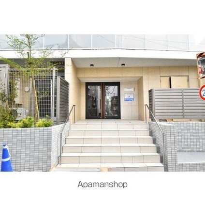 ハーモニーレジデンス新宿河田町[1DK/25.5m2]のエントランス