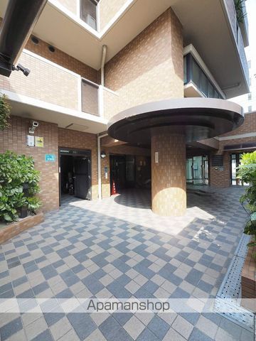 第一玉造マンションの玄関写真
