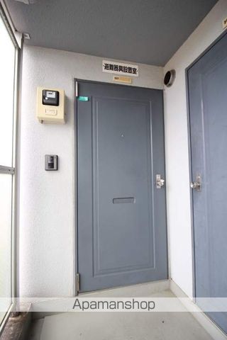 エスペーロ伊島の玄関写真