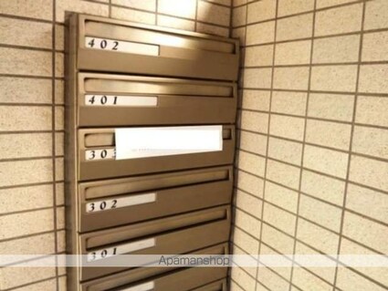 カーサ躑躅ヶ丘[1K/21.16m2]の共用部1