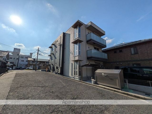 コリーヌ宮の町の外観写真