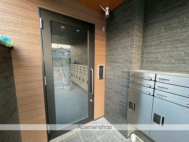 セレニティ加美南A棟の玄関写真