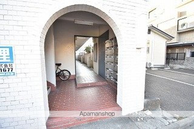 ガーデンハイツの玄関写真