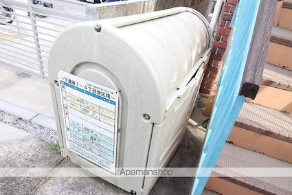 Ａｐａｒｔｍｅｎｔ　三鷹の森[1R/16.7m2]の共用部2