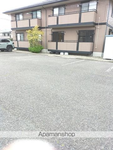 リビングタウン二番館の外観写真
