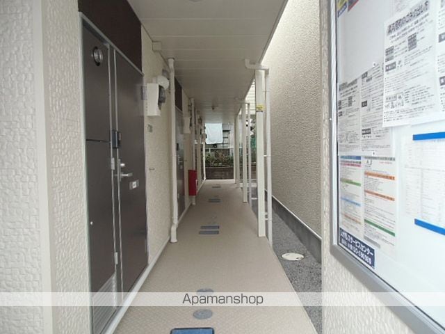 レオネクストトラッド湯河原の玄関写真