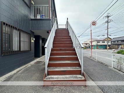 ハイツＫⅡ[2DK/45.55m2]のエントランス2