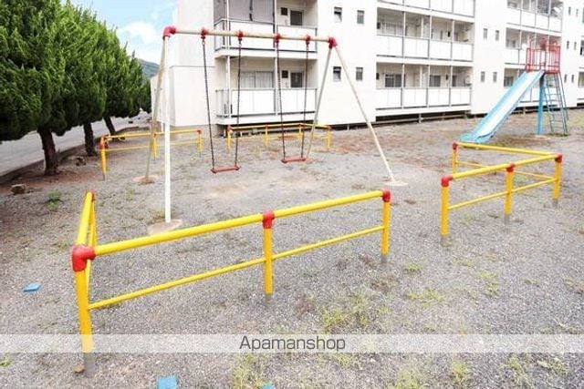 ビレッジハウス門司白野江1号棟の玄関写真