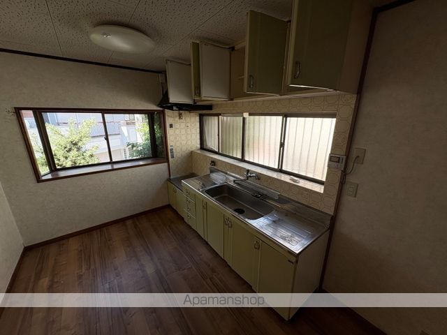 上四条戸建ての内装写真