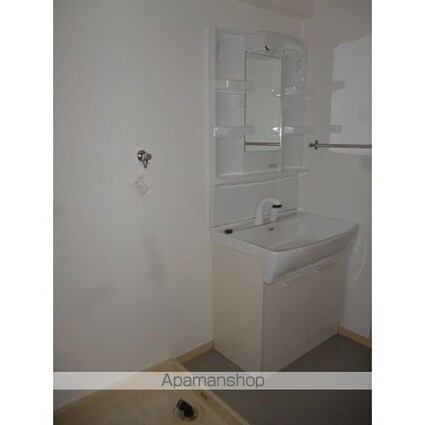 エステート若葉[2LDK/68.25m2]の内装3