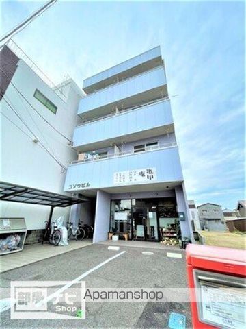 ユソウビルの玄関写真