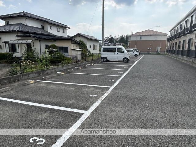 レオパレス舘[1K/28.02m2]の駐車場2