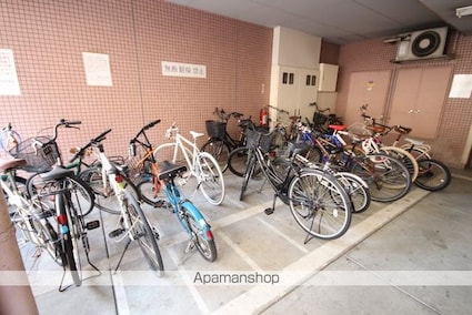 広島県広島市西区横川町２丁目[1K/22.5m2]の駐車場