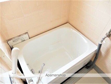 ビレッジハウス仙台鶴ケ谷五丁目３号棟[3K/43.34m2]のバス