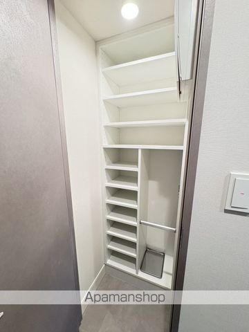 シーズンフラッツ浅草六丁目の内装写真