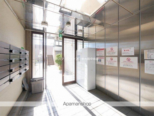 グランジュール淀川の玄関写真