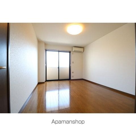 アンプルール クレールの内装写真