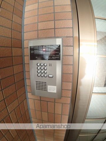 ランドロード・トミオの玄関写真