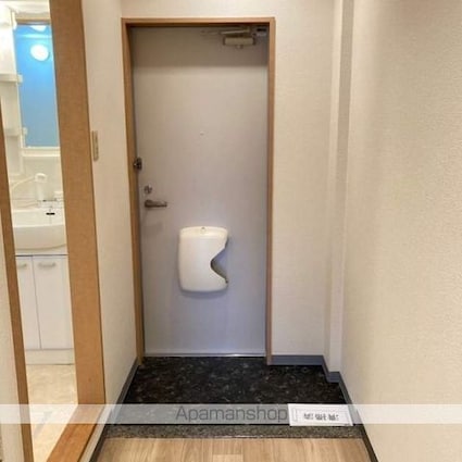 バローゼ１０[1K/28.08m2]の玄関