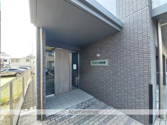 アスコット新田東の玄関写真