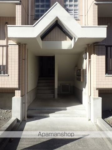 せいせいマンションの外観写真