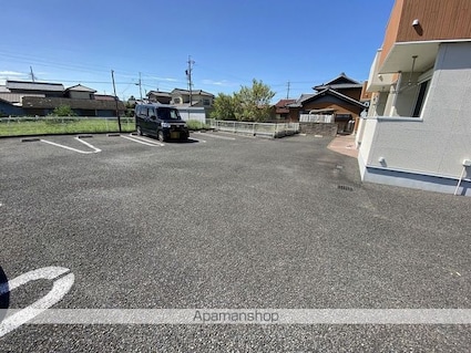 リバーサイド千秋[2LDK/57.63m2]の駐車場2