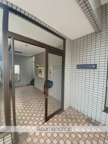 サニー市が尾の玄関写真