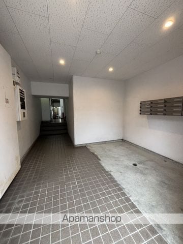 プロヴァンス平野町の玄関写真