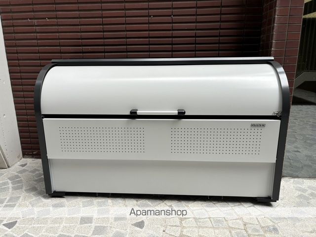 PRIME AXIS OMIYAの玄関写真