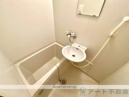 レオパレスフォーサイト　松山[1K/23.18m2]のバス