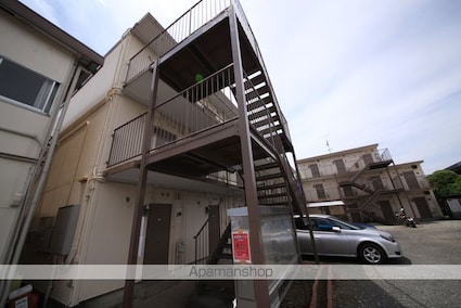 ハイツ椎の木[1R/17m2]のエントランス