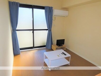 レオパレス小桜[2DK/49.68m2]のリビング・居間1