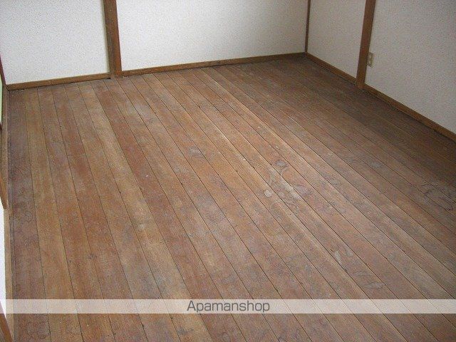 今治市 2階建 築46年の内装写真