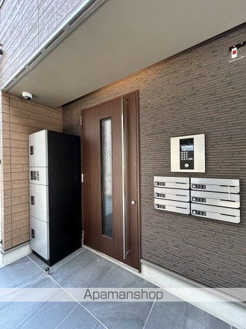 REGALEST アカシア東高須の玄関写真