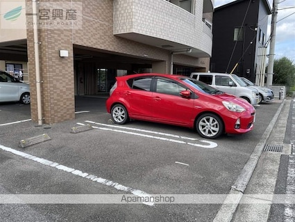 Ｐｕｒｅ　Ｈｅａｒｔｓ[2LDK/52.54m2]の駐車場